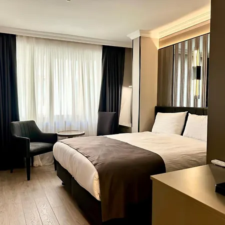 Hotel Aven *