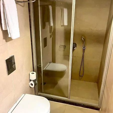 Otel Aven *